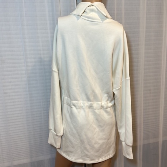 Varley Freya Sweater - Picture 6 of 10